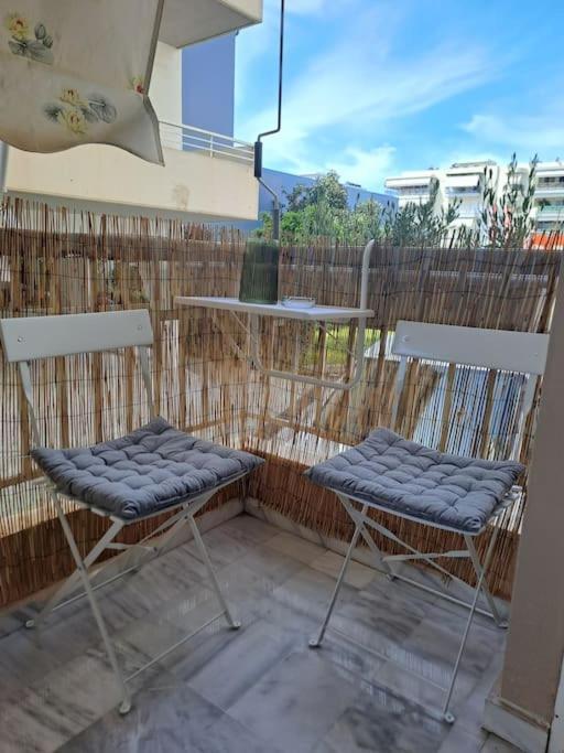 Δίπλα Στο Πάρκο Appartement Kalamáta Buitenkant foto