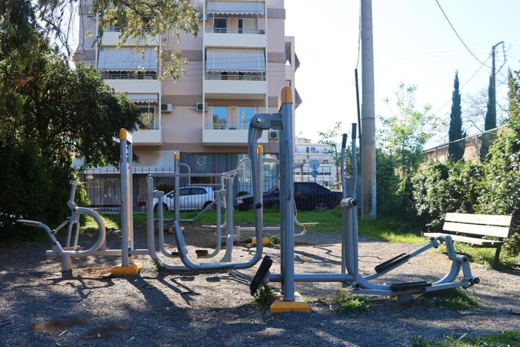 Δίπλα Στο Πάρκο Appartement Kalamáta Buitenkant foto