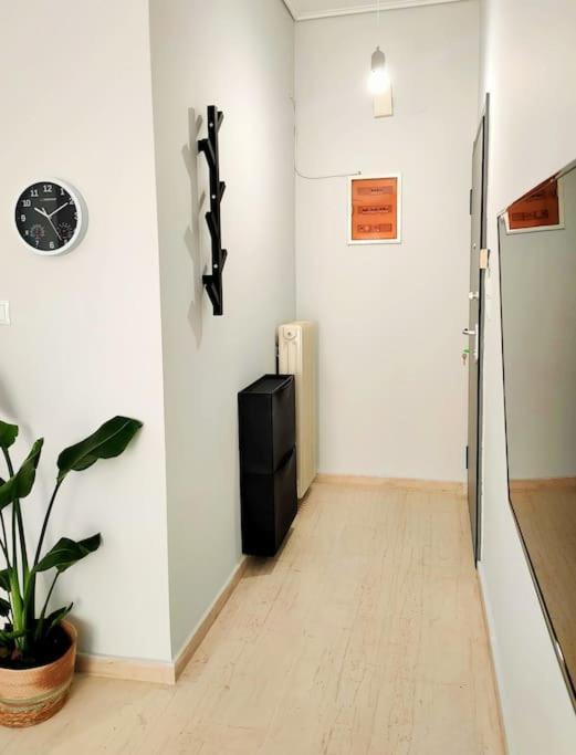 Δίπλα Στο Πάρκο Appartement Kalamáta Buitenkant foto